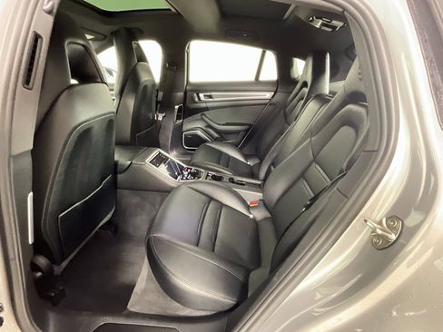 Used 2022 Porsche Panamera Platinum Edition image 26