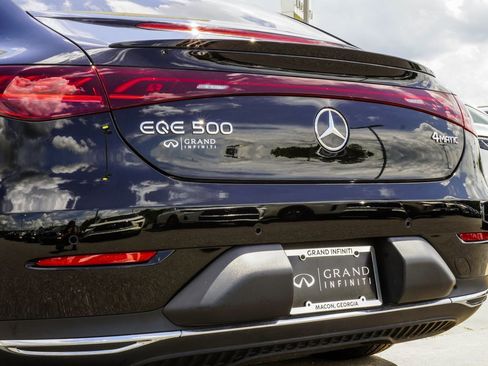 Used 2023 Mercedes-Benz EQE 500 4MATIC Sedan image 12