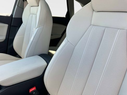 New 2025 Audi Q5 Prestige image 21