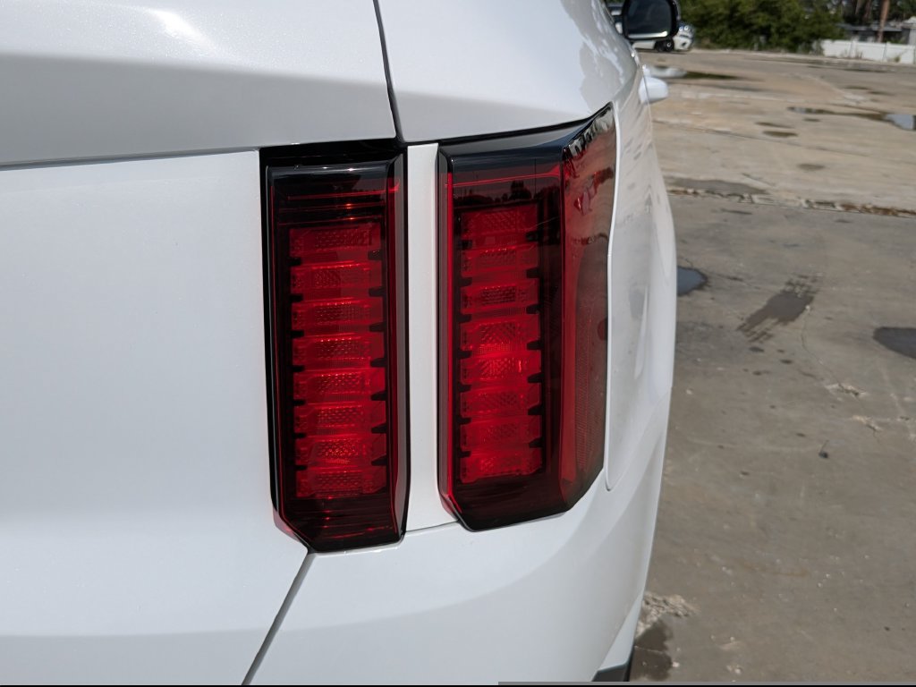 Certified 2023 Kia Sorento LX FWD image 11