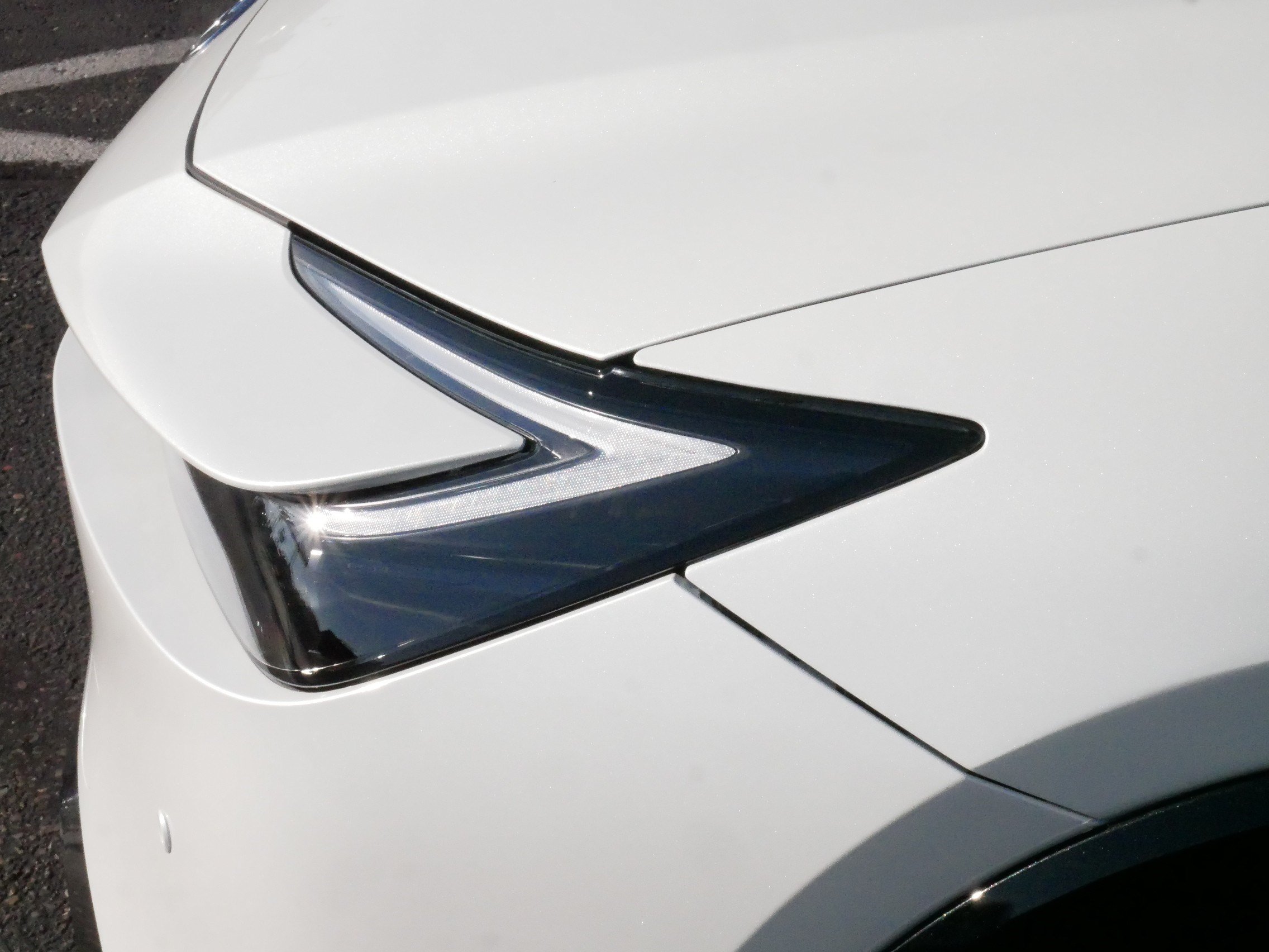 Used 2024 Toyota Prius XLE AWD/4WD image 16