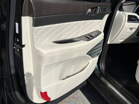 Used 2020 Hyundai Palisade Limited image 8