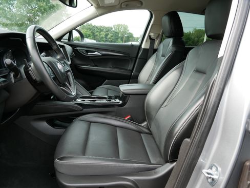 Used 2023 Buick Envision Essence image 11