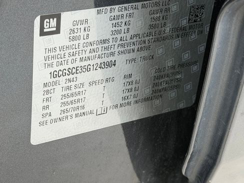 Used 2016 Chevrolet Colorado LT w/ LT Convenience Package image 19