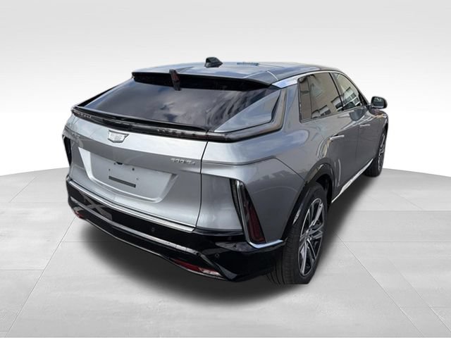 Certified 2024 Cadillac Lyriq Luxury AWD/4WD image 3