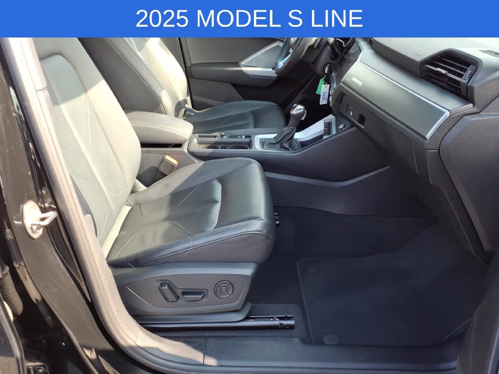 Used 2025 Audi Q3 2.0T Premium AWD/4WD image 13