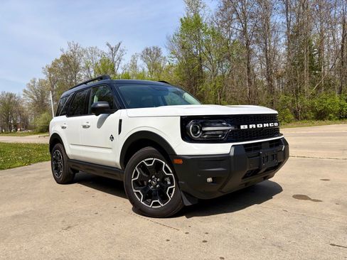 Used 2025 Ford Bronco Sport Outer Banks w/ Outer Banks Tech Package+ AWD/4WD image 1