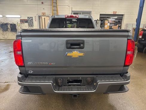 Used 2018 Chevrolet Colorado Z71 AWD/4WD image 5