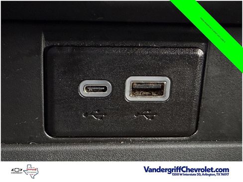 Used 2024 GMC Yukon XL SLT RWD image 21