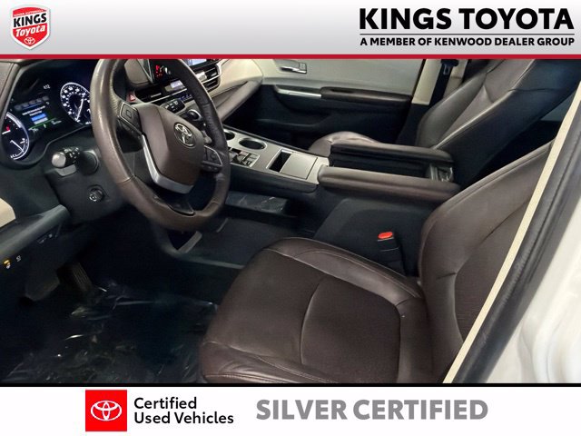Used 2022 Toyota Sienna Platinum FWD image 20