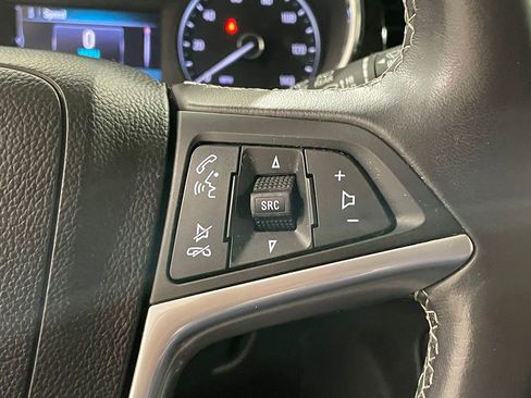 Used 2021 Buick Encore Preferred FWD image 33