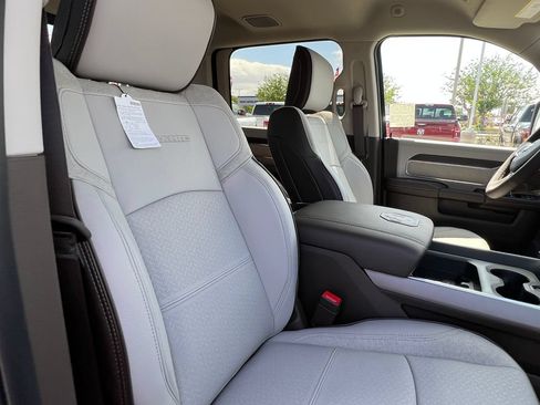 New 2026 RAM 3500 Laramie AWD/4WD image 14