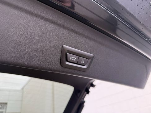 New 2026 BMW X6 xDrive40i image 42