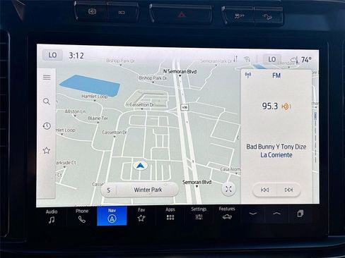 Used 2023 Ford F250 Lariat w/ Chrome Package image 14