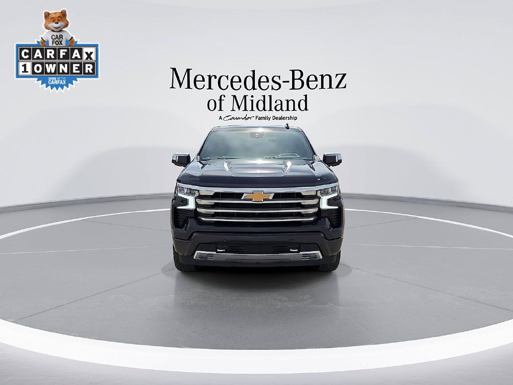 Used 2024 Chevrolet Silverado 1500 High Country w/ Technology Package AWD/4WD image 3