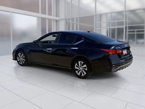 Used 2020 Nissan Altima 2.5 S image 4