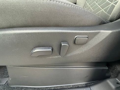 New 2026 Nissan Frontier SV w/ SV Convenience Package image 13