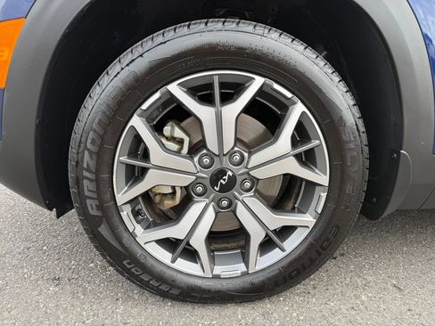 Certified 2022 Kia Seltos EX AWD/4WD image 9
