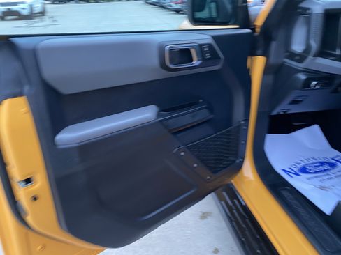 Used 2022 Ford Bronco Big Bend image 15