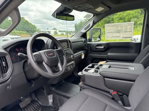 New 2025 GMC Sierra 3500 Pro w/ Convenience Package RWD image 9