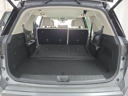 New 2026 Nissan Pathfinder SL image 13