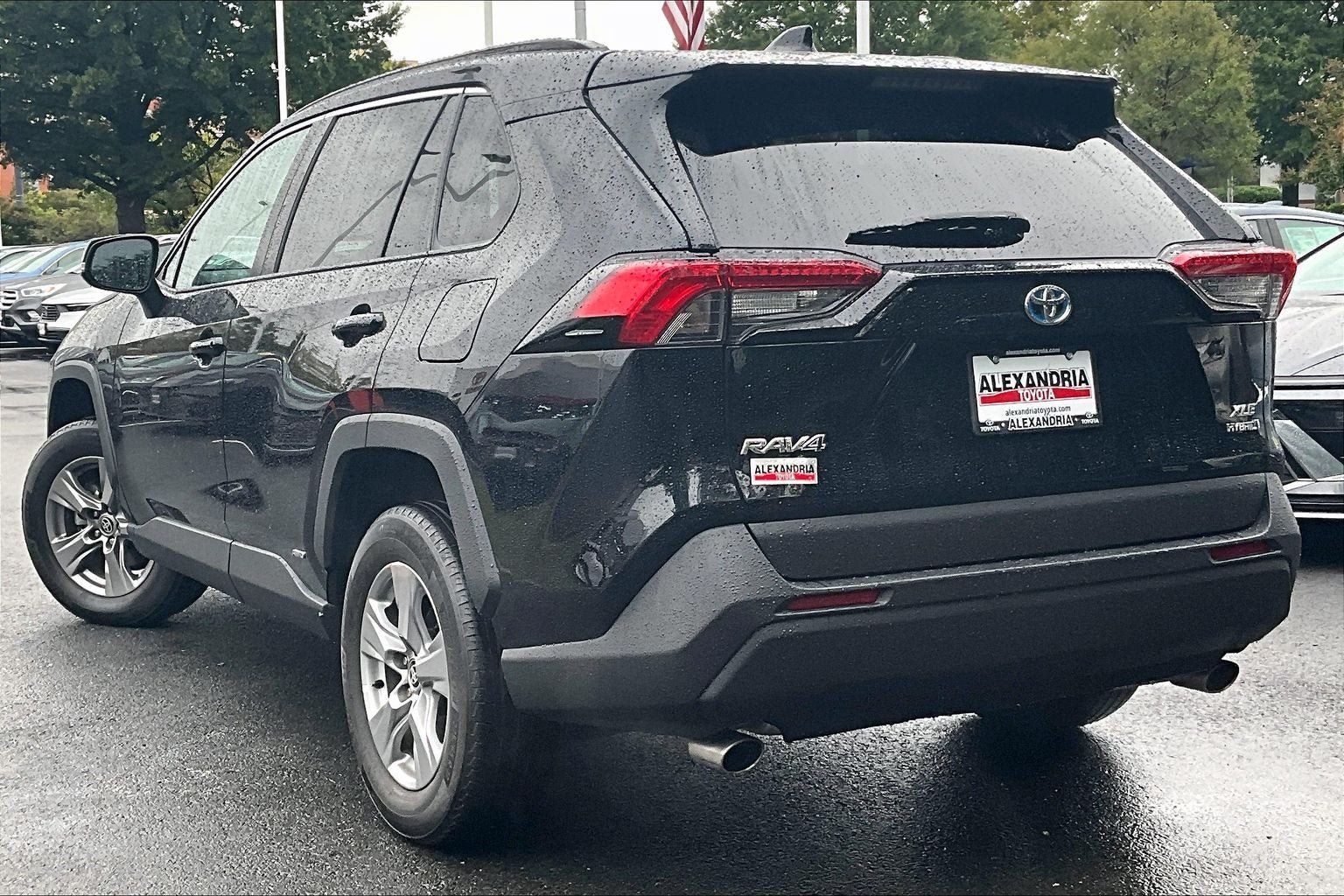 Used 2023 Toyota RAV4 XLE w/ Convenience Package AWD/4WD image 11