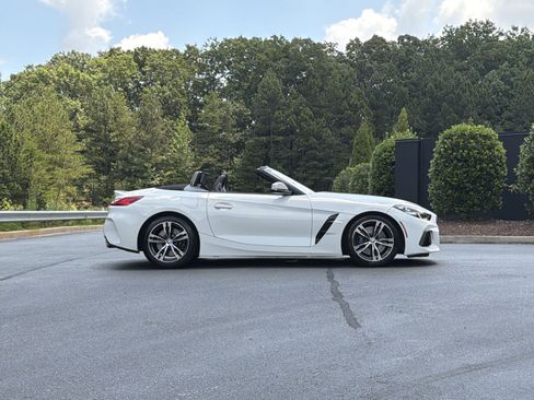 Used 2022 BMW Z4 M40i RWD image 5