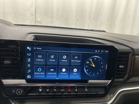 Used 2024 Chevrolet Silverado 3500 High Country w/ High Country Premium Package image 18