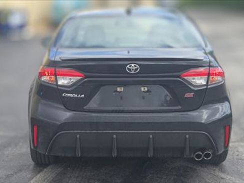 Used 2024 Toyota Corolla SE image 3