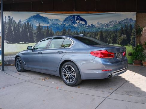 Used 2019 BMW 530i w/ Convenience Package RWD image 4