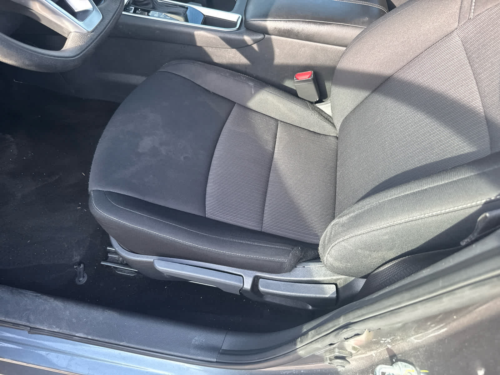 Used 2024 Nissan Sentra SV FWD image 7