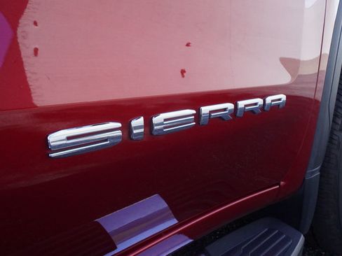 Used 2024 GMC Sierra 1500 SLT w/ SLT Premium Plus Package AWD/4WD image 42