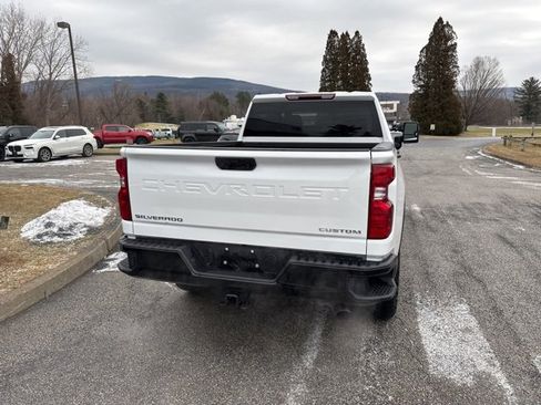 Used 2025 Chevrolet Silverado 2500 Custom w/ Custom Value Package image 16