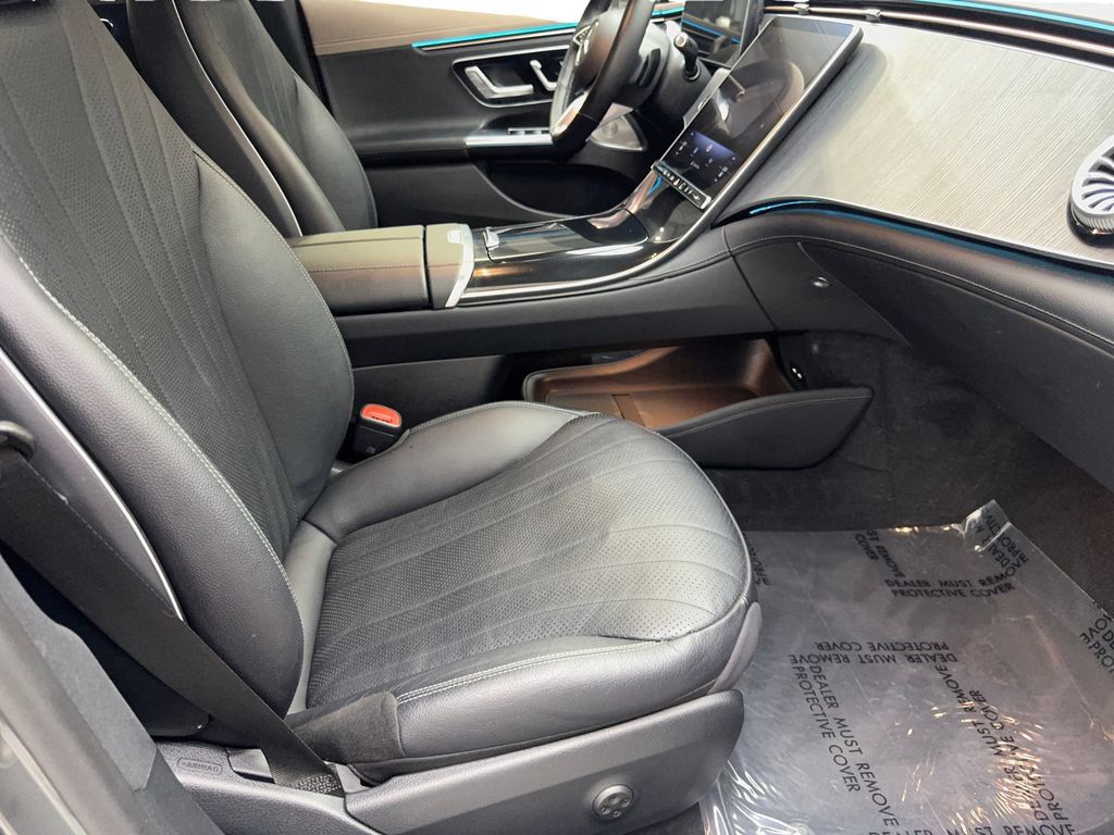 Used 2023 Mercedes-Benz EQE 500 4MATIC Sedan image 44