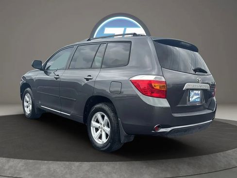 Used 2010 Toyota Highlander SE image 12