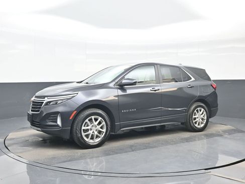 Used 2022 Chevrolet Equinox LT AWD/4WD image 2
