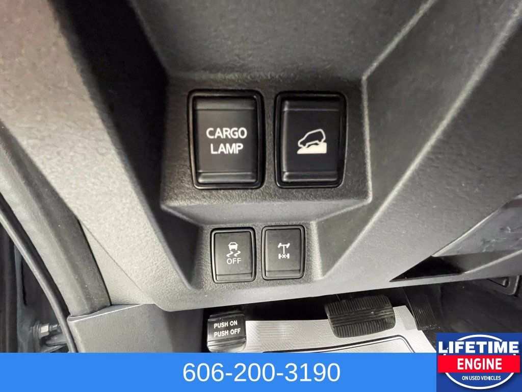 Used 2024 Nissan Frontier PRO-4X w/ Off-Road Protection Package AWD/4WD image 14