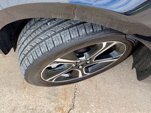 Certified 2024 Ford Edge ST w/ Cargo Accessory Package image 35