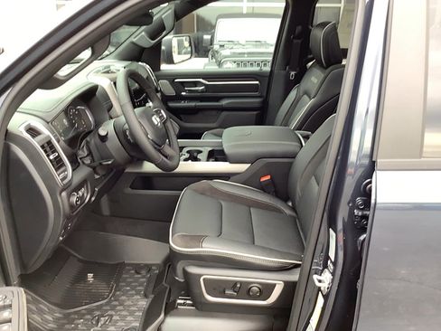 New 2026 RAM 1500 Laramie w/ Night Edition AWD/4WD image 10