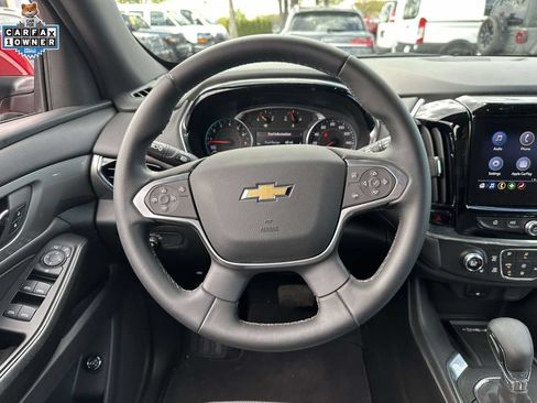 Used 2023 Chevrolet Traverse LT AWD/4WD image 12
