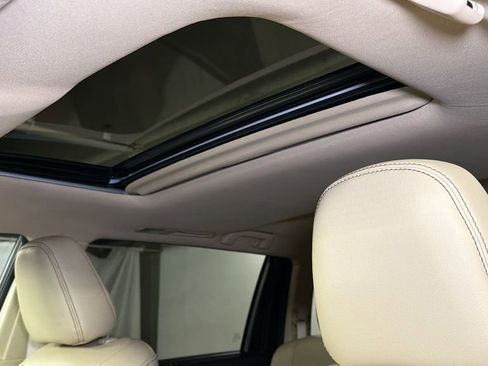 Used 2016 Toyota Highlander Limited image 6