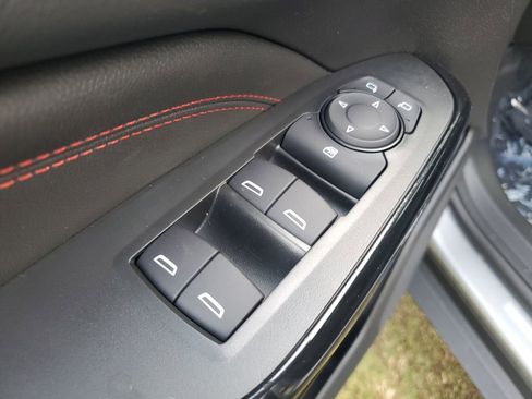 New 2026 Chevrolet Trax RS w/ Sunroof Package image 20