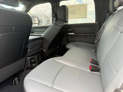New 2026 RAM 3500 Tradesman AWD/4WD image 21