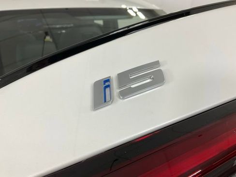 Used 2024 BMW i5 eDrive40i w/ M Sport Package RWD image 51