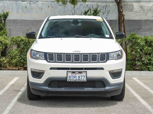 Used 2019 Jeep Compass Sport AWD/4WD image 2