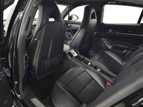 Used 2013 Porsche Panamera GTS image 36
