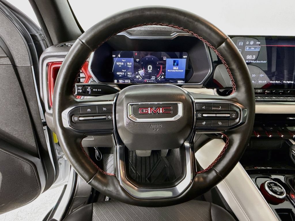 Used 2024 GMC Canyon AT4X AWD/4WD image 13