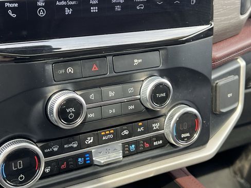 Used 2024 Ford Expedition Max Limited image 15