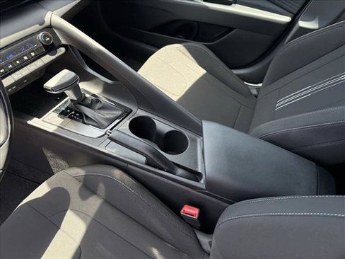 Certified 2026 Hyundai Elantra Sport FWD image 13