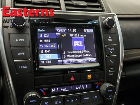 Used 2016 Toyota Camry XLE FWD image 19